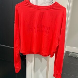 Cropped long sleeve shirt lululemon red size 8